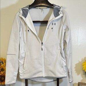 Under Armour Women's Light Gray performance jacket